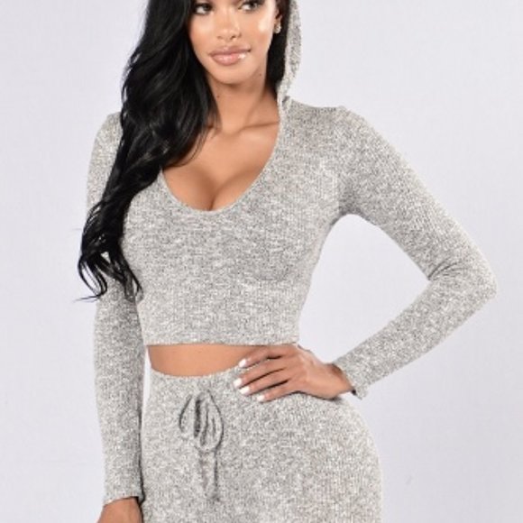 Long Sleeve Crop Top w/ Hood - Picture 1 of 6